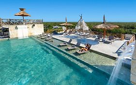 Sunday Hotel Naala Tulum